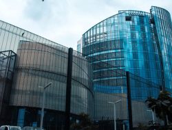 Bank chair faces money laundering investigation