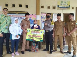 Realisasikan BLT-DD Tahap 2, Kades Ujan Mas Bawah Harap Dapat Membantu Perekonomian Masyarakat