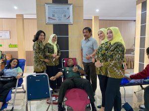 Donor Darah Dalam Rangka Hari Bhakti Adhyaksa ke 62, Kejaksaan Negeri Kepahiang Serahkan 35 Kantong Darah ke PMI