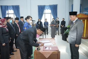 Mutasi, Wabup Lantik Pejabat Administrasi Dilingkungan Pemkab Kepahiang