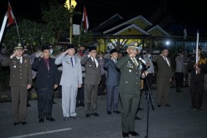 Gelar Apel Kehormatan Peringatan HUT ke 77 Kemerdekaan RI, Bupati Hidayat Ajak Masyarakat Memaknai Perjuangan Pahlawan