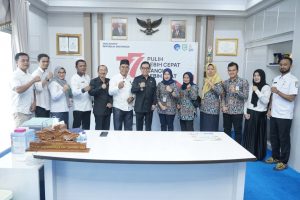 Bupati Terima Hibah BMN TPST Lubuk Sahung