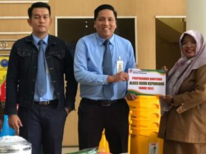 Bank Bengkulu Cabang Kepahiang Serahkan Bantuan Alat Pengelolah Sampah ke RSUD Kepahiang